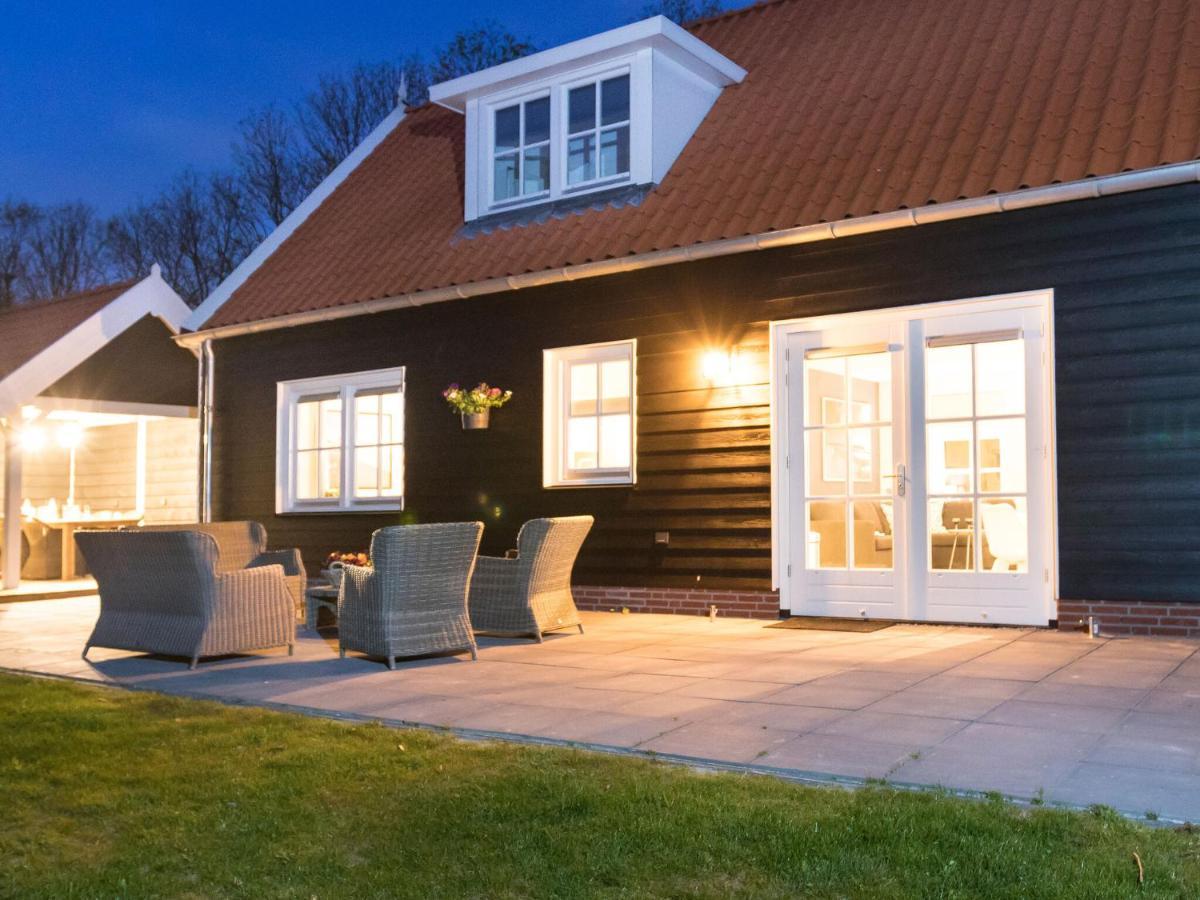 Rustic Holiday Home In Wissenkerke With Garden Екстер'єр фото